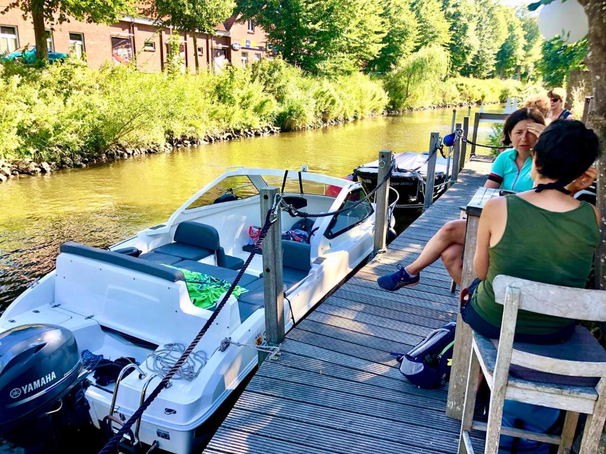 Gaestehaus Kajuete Direkt Am Wasser Friedrichstadt Exteriör bild